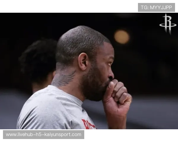 球星在赛前训练中表现专注被队友称赞，球员比赛前禁欲吗